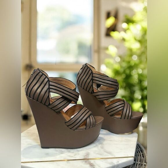 L.A.M.B. Y2K 90s Bernadette Leather Sandals Wedges Heels Size 7.5 - Picture 8 of 15